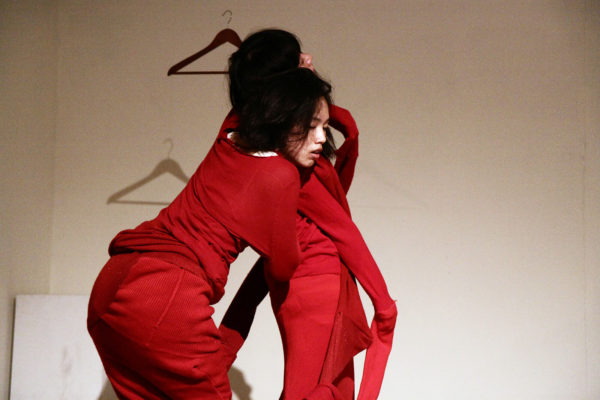 jia-jen-lin-2011-performing-18-sweaters-10_s