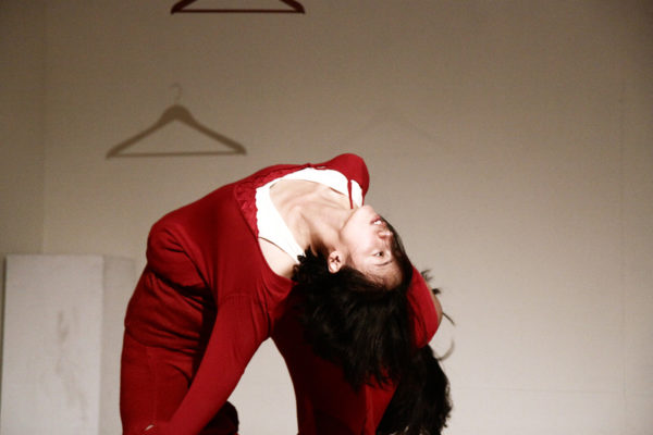 jia-jen-lin-2011-performing-18-sweaters-12_s